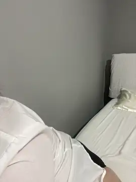 Snapshot of maryam-6 chatting on 02/06/26, 09:44 maryam-6 online show from 02/06/26, 09:44