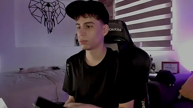 Snapshot of juan_posada chatting on 02/10/26, 05:56 juan posada online show from 02/10/26, 05:56