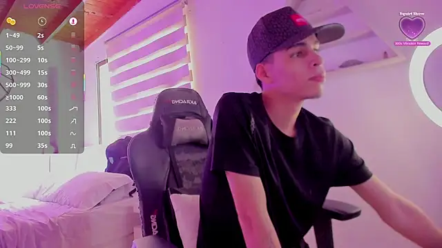 Snapshot of juan_posada chatting on 02/22/26, 05:25 juan posada online show from 02/22/26, 05:25