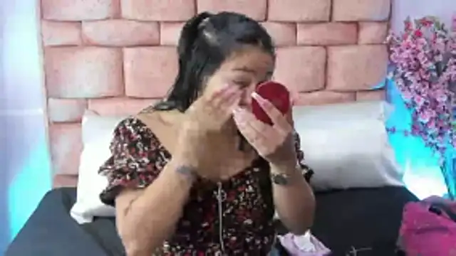 amy noa online show from 02/15/26, 12:44