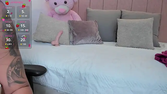 megan sofiaa  online show from 03/03/26, 12:23