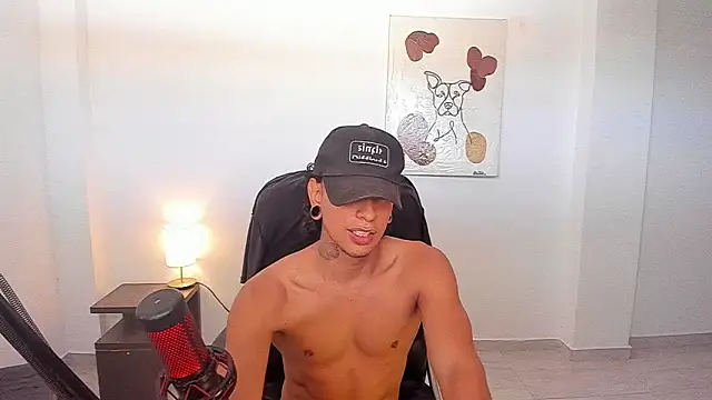 Snapshot of paisa_hotx chatting on 02/13/26, 04:07 paisa hotx online show from 02/13/26, 04:07