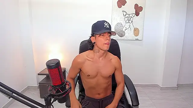 Snapshot of paisa_hotx chatting on 02/26/26, 03:45 paisa hotx online show from 02/26/26, 03:45