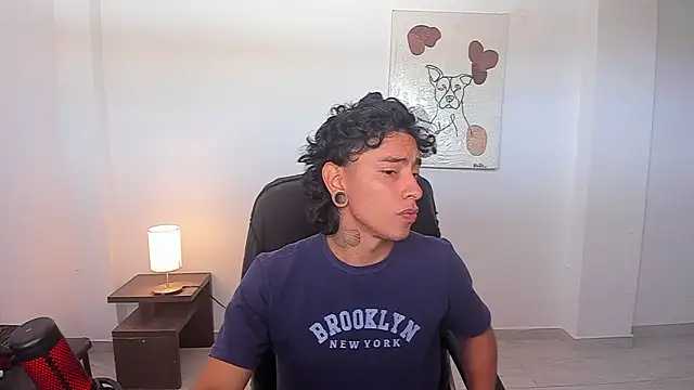 Snapshot of paisa_hotx chatting on 02/12/26, 02:39 paisa hotx online show from 02/12/26, 02:39