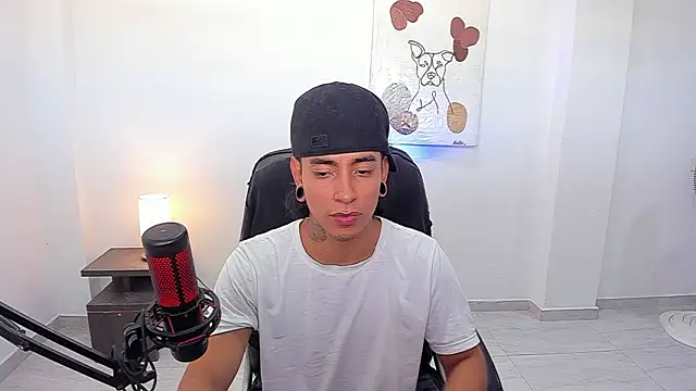 Snapshot of paisa_hotx chatting on 02/22/26, 07:04 paisa hotx online show from 02/22/26, 07:04