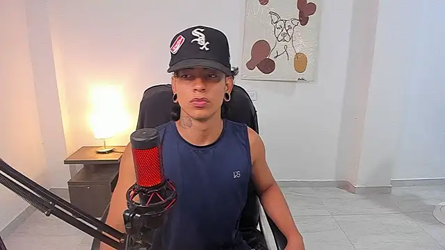 Snapshot of paisa_hotx chatting on 02/19/26, 12:51 paisa hotx online show from 02/19/26, 12:51