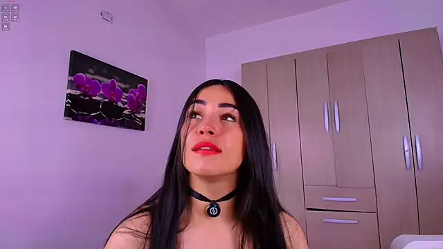 im natalia online show from 02/24/26, 10:49