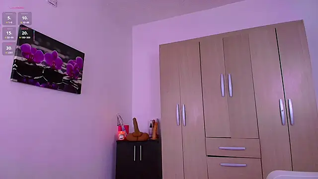 im natalia online show from 03/23/26, 10:48