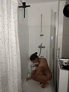 YaraEstelle online show from 03/31/26, 05:48