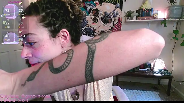 Snapshot of gunzinrose chatting on 03/01/26, 05:13 gunzinrose online show from 03/01/26, 05:13