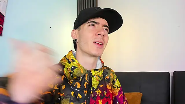 Snapshot of Lio_____ chatting on 02/12/26, 04:23 Lio online show from 02/12/26, 04:23