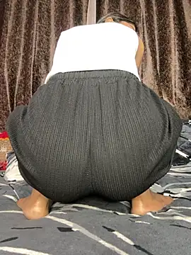 sexy isha online show from 03/01/26, 10:48