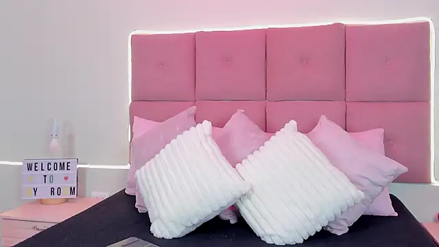 Hilaryportman online show from 03/26/26, 10:51