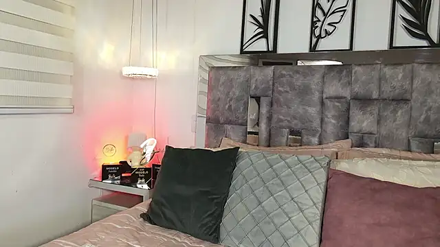 Prettyanie online show from 03/31/26, 01:40