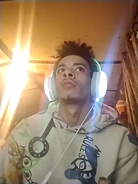 Snapshot of spooky425hd chatting on 02/28/26, 11:04 spooky425hd online show from 02/28/26, 11:04