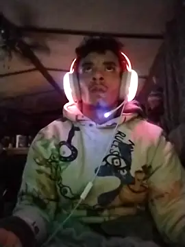 Snapshot of spooky425hd chatting on 02/25/26, 08:03 spooky425hd online show from 02/25/26, 08:03