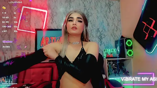 Snapshot of isabella_vogue chatting on 02/11/26, 07:47 isabella vogue online show from 02/11/26, 07:47