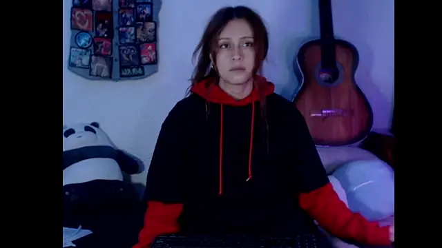 Lametaleralatina online show from 04/12/26, 03:59