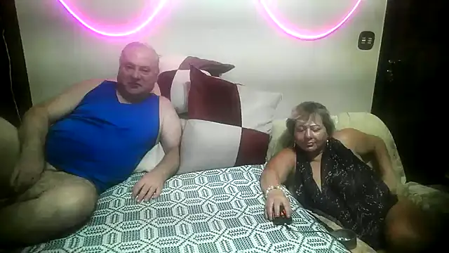 bialoba7 online show from 11/12/25, 10:46