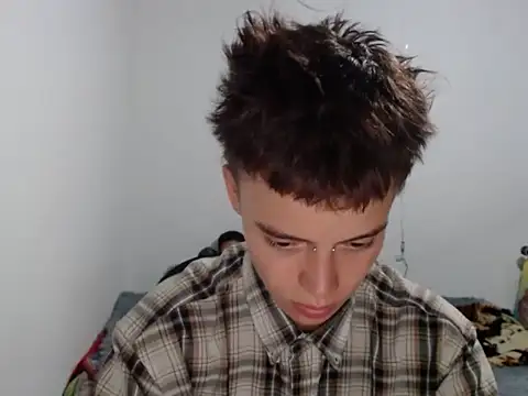 Brenda Tina699 online show from 03/05/26, 01:35