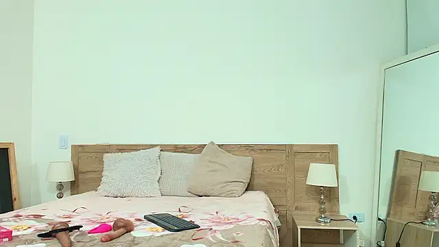 LiaJohnnson  online show from 03/22/26, 04:05