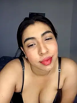 sweetlaura 29 online show from 03/07/26, 06:09