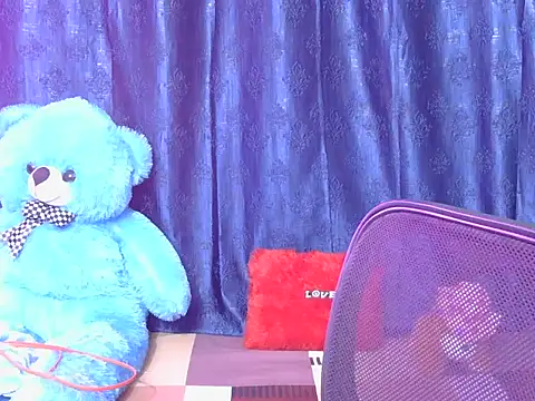 cute-manvii online show from 03/25/26, 05:51