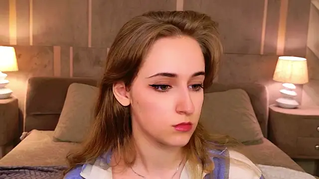 Snapshot of Tara_Keats chatting on 06/14/26, 03:35 Tara Keats online show from 06/14/26, 03:35