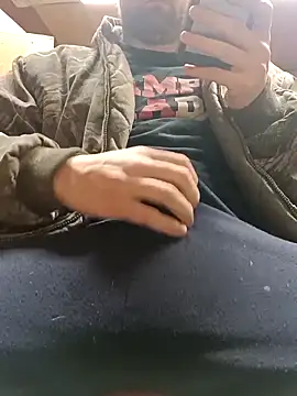 Snapshot of KrazyNutz420 chatting on 02/01/26, 06:44 KrazyNutz420 online show from 02/01/26, 06:44