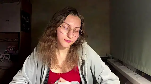 Snapshot of Miaaa_Moon chatting on 06/02/26, 07:14 Miaaa Moon online show from 06/02/26, 07:14