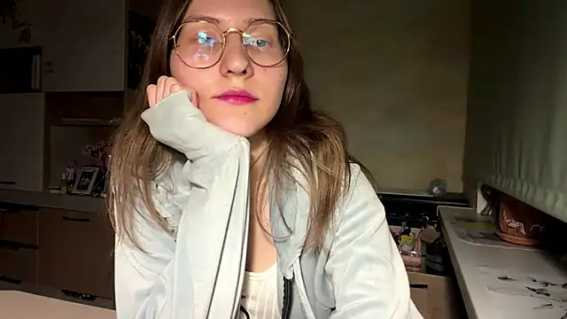 Snapshot of Miaaa_Moon chatting on 04/29/26, 05:30 Miaaa Moon online show from 04/29/26, 05:30