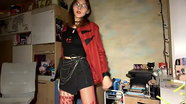 Snapshot of Miaaa_Moon chatting on 02/12/26, 04:29 Miaaa Moon online show from 02/12/26, 04:29