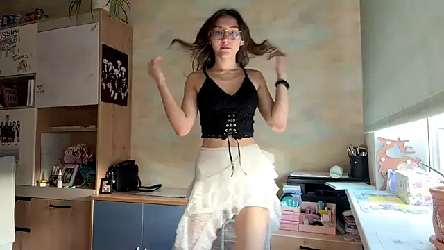 Snapshot of Miaaa_Moon chatting on 05/03/26, 03:04 Miaaa Moon online show from 05/03/26, 03:04