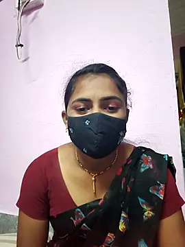 Snapshot of Tamil_Hot_Shana chatting on 02/18/26, 04:43 Tamil Hot Shana online show from 02/18/26, 04:43