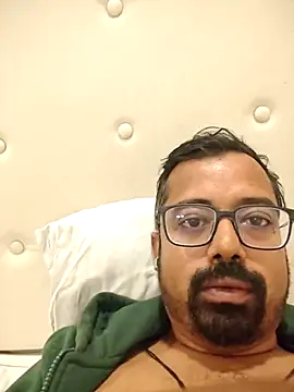 Snapshot of pervertedoc32m chatting on 02/06/26, 05:42 pervertedoc32m online show from 02/06/26, 05:42