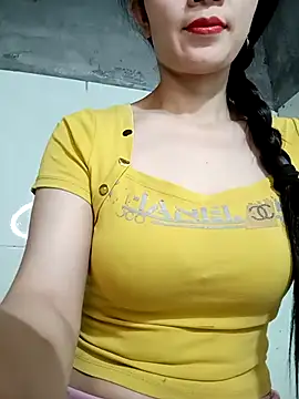 Snapshot of Vyvvyy69 chatting on 07/07/26, 10:02 Vyvvyy69 online show from 07/07/26, 10:02