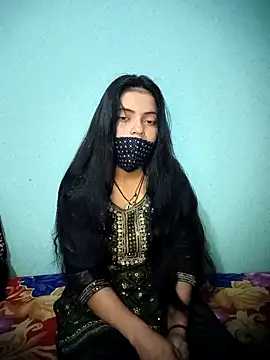 18 year old girl online show from 03/07/26, 03:35