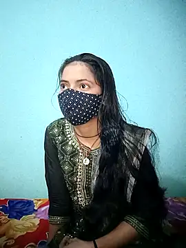 18 year old girl online show from 02/13/26, 03:17