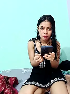 Snapshot of 18_year_old_girl chatting on 04/25/26, 04:04 18 year old girl online show from 04/25/26, 04:04