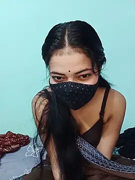 Snapshot of 18_year_old_girl chatting on 05/10/26, 03:43 18 year old girl online show from 05/10/26, 03:43