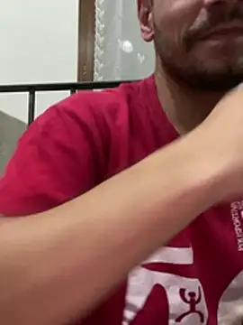 Snapshot of alessand180521 chatting on 02/13/26, 06:52 alessand180521 online show from 02/13/26, 06:52