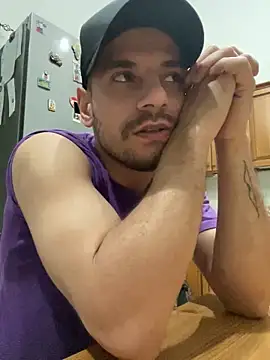 Snapshot of alessand180521 chatting on 02/11/26, 07:58 alessand180521 online show from 02/11/26, 07:58