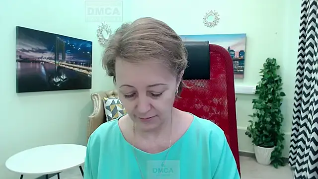 MONA W online show from 03/25/26, 10:58