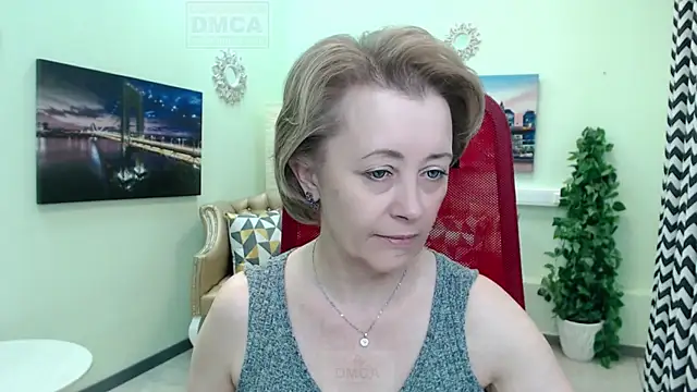 MONA W online show from 04/04/26, 11:39