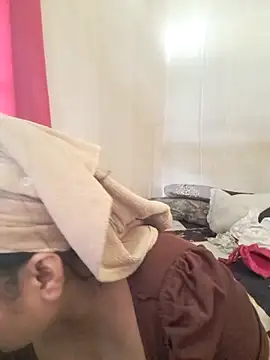 Zyramae 25 online show from 03/20/26, 06:03