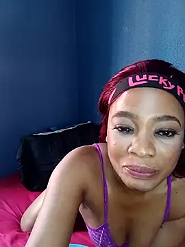 Amarcreamxx online show from 02/01/26, 11:41