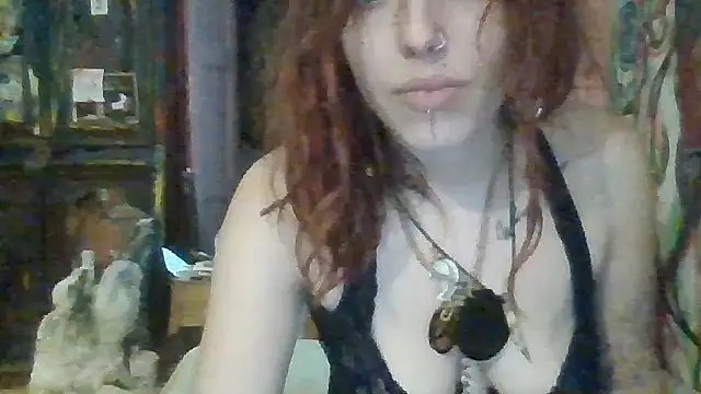 Snapshot of Sexyart00 chatting on 02/16/26, 01:32 Sexyart00 online show from 02/16/26, 01:32