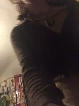 Snapshot of Sexyart00 chatting on 02/06/26, 03:30 Sexyart00 online show from 02/06/26, 03:30