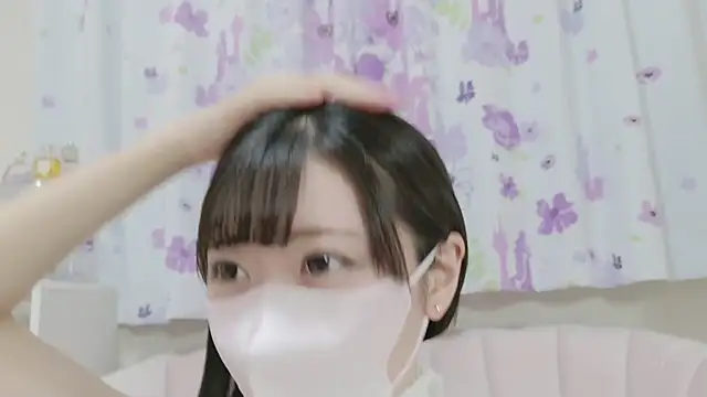 Snapshot of MOE_o0 chatting on 06/21/26, 11:49 MOE o0 online show from 06/21/26, 11:49