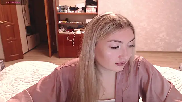 MiraRoy online show from 02/08/26, 03:10